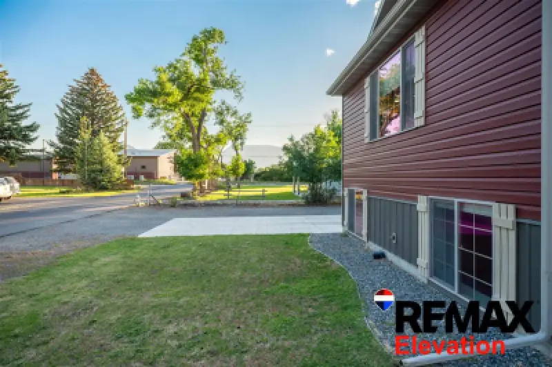 2607 West Ave Cody #4
