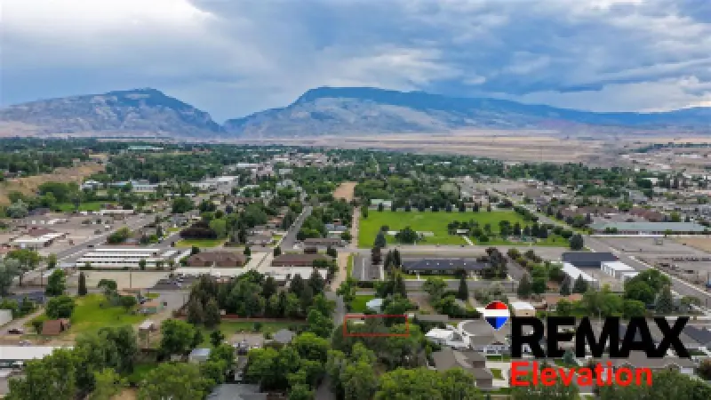 2607 West Ave Cody #53