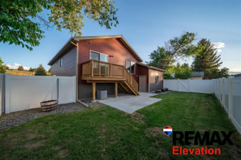2607 West Ave Cody #7