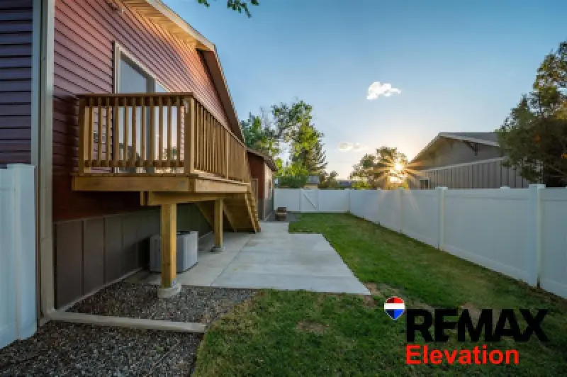 2607 West Ave Cody #8