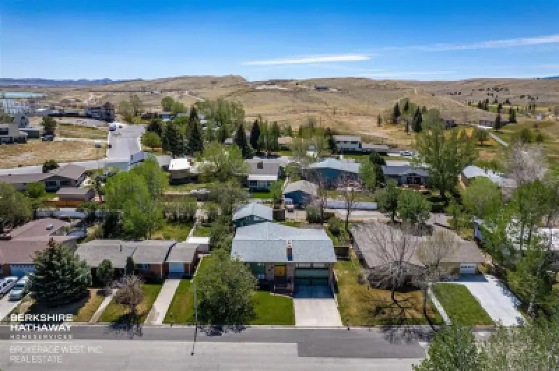 1214 Birch Ln Cody #44