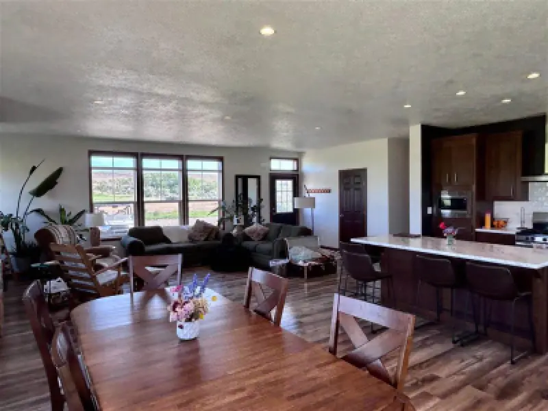 2822 Lane 33 1/2 Greybull #12