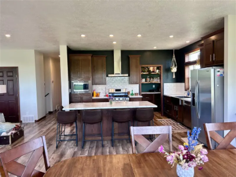 2822 Lane 33 1/2 Greybull #14