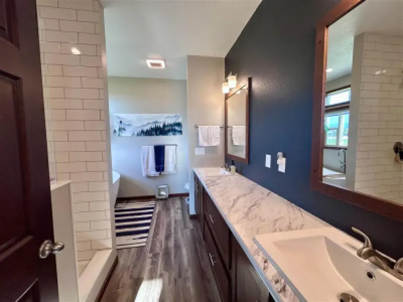 2822 Lane 33 1/2 Greybull #21