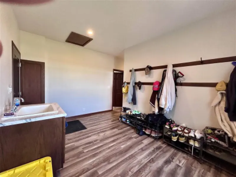 2822 Lane 33 1/2 Greybull #30