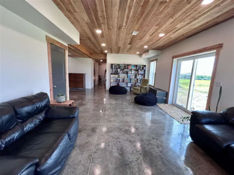 2822 Lane 33 1/2 Greybull #40