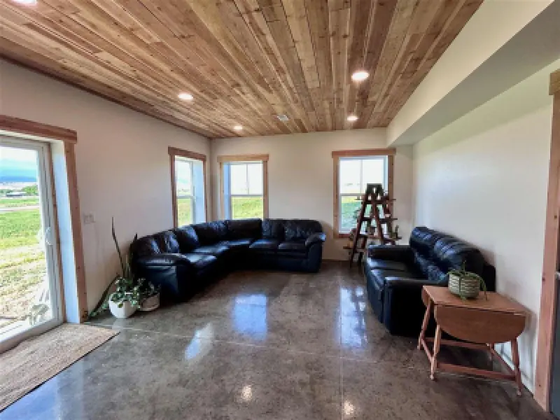2822 Lane 33 1/2 Greybull #42