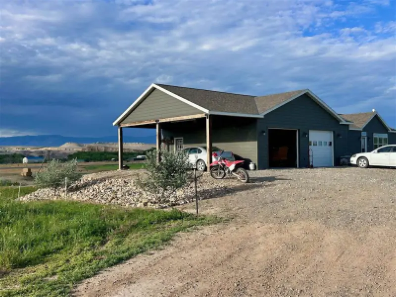 2822 Lane 33 1/2 Greybull #66