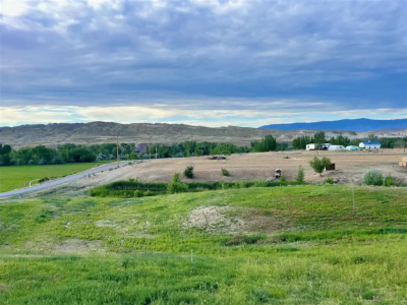 2822 Lane 33 1/2 Greybull #74
