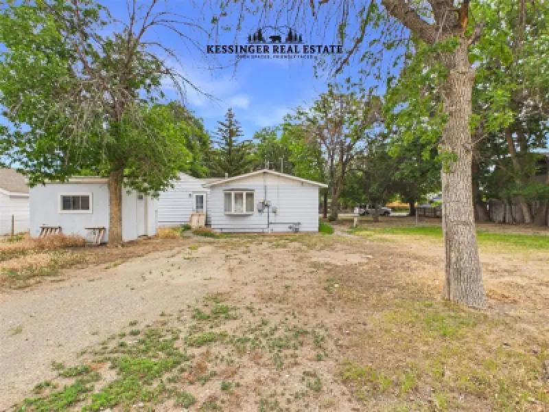 1525 19th St Cody #2