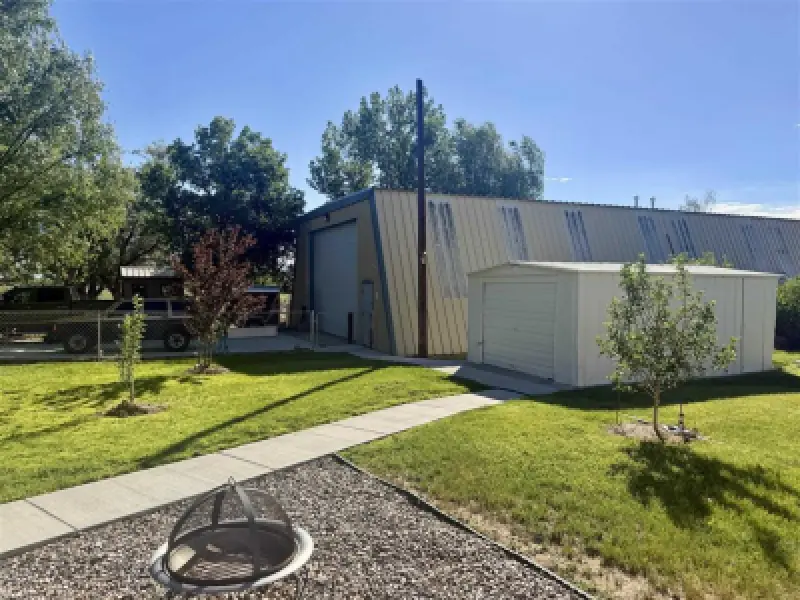 1100 Lane 15 Worland #14