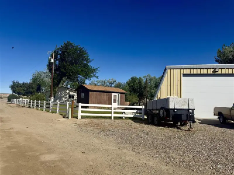 1100 Lane 15 Worland #19