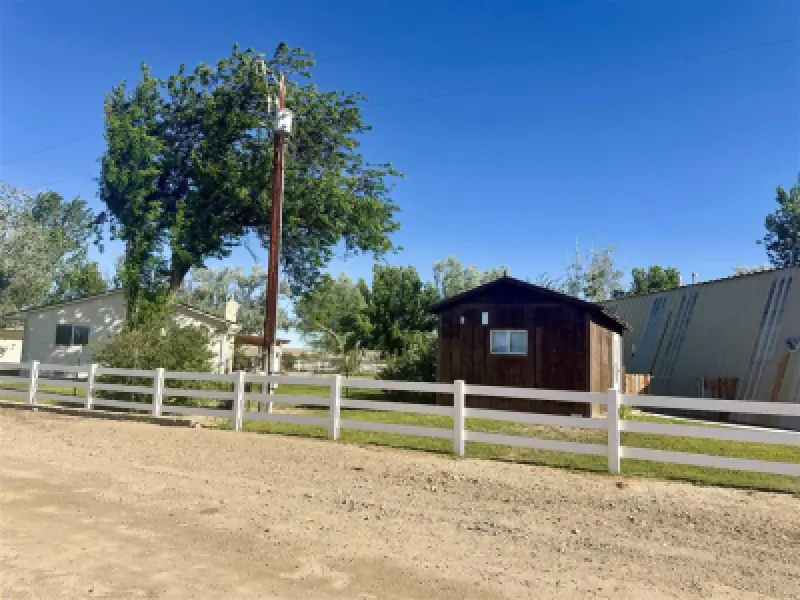1100 Lane 15 Worland #24