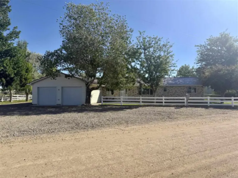 1100 Lane 15 Worland #3