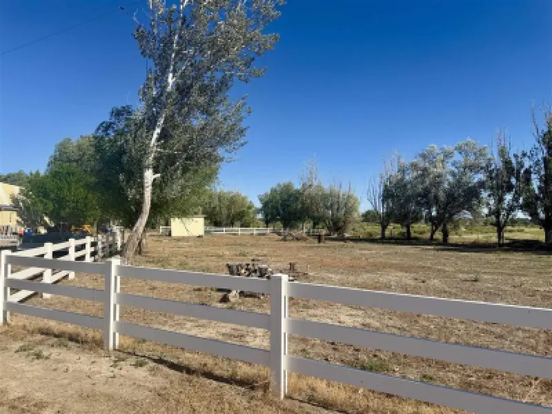 1100 Lane 15 Worland #32