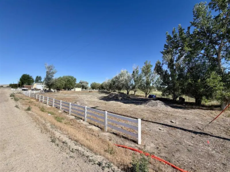 1100 Lane 15 Worland #34
