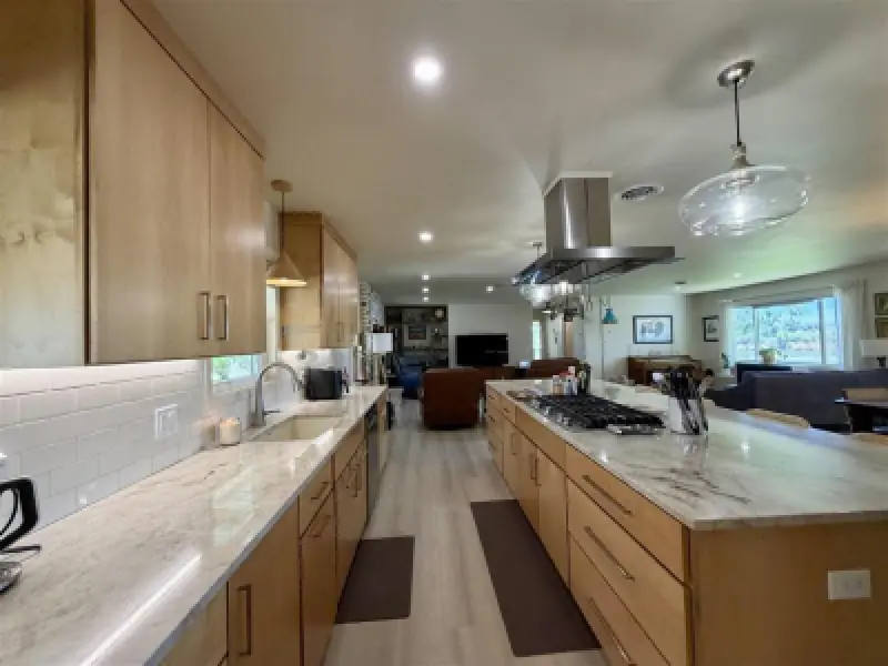 1100 Lane 15 Worland #42