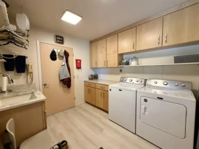 1100 Lane 15 Worland #54