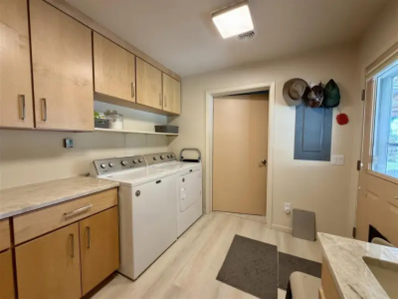 1100 Lane 15 Worland #55