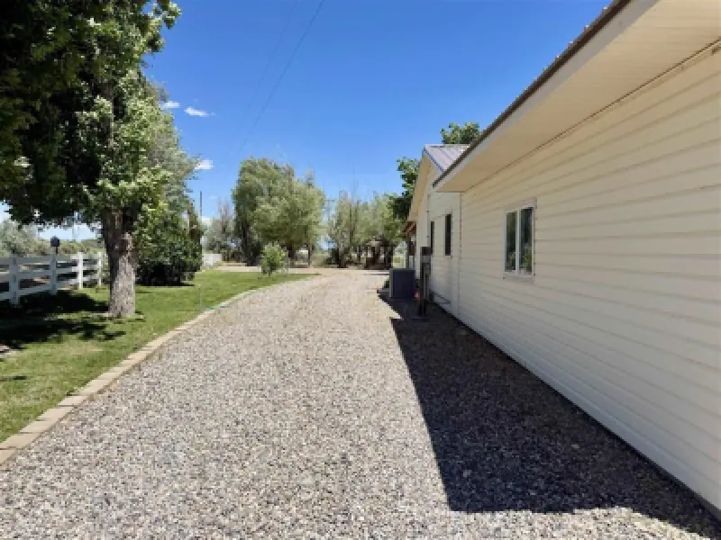 1100 Lane 15 Worland #7
