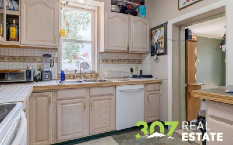 2840 Big Horn Ave Cody #16