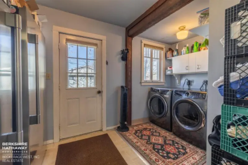 1431 Wyoming Ave Cody #8