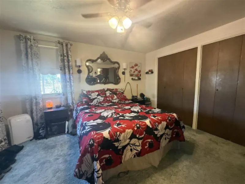 202 Division St Cowley #18