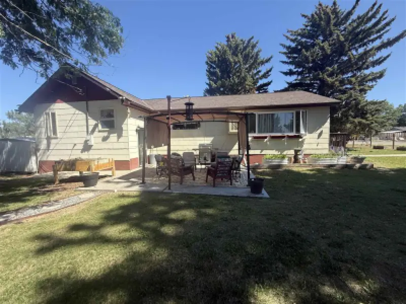 202 Division St Cowley #31