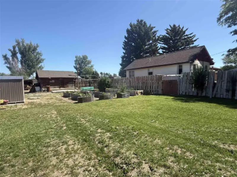 202 Division St Cowley #36