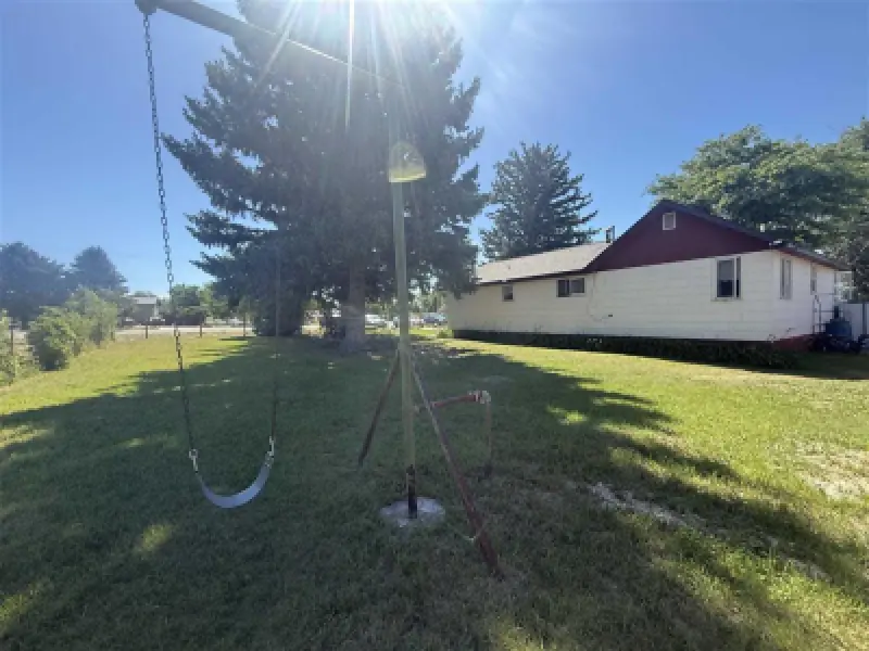 202 Division St Cowley #41