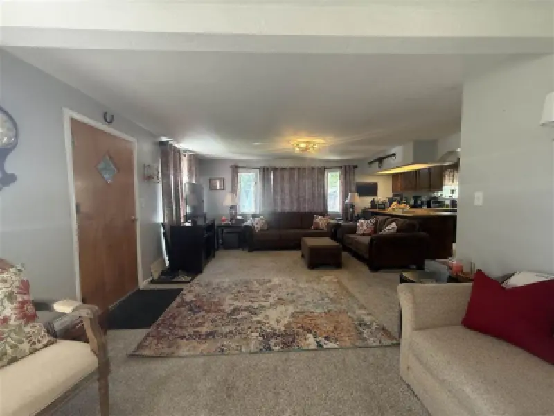 202 Division St Cowley #5