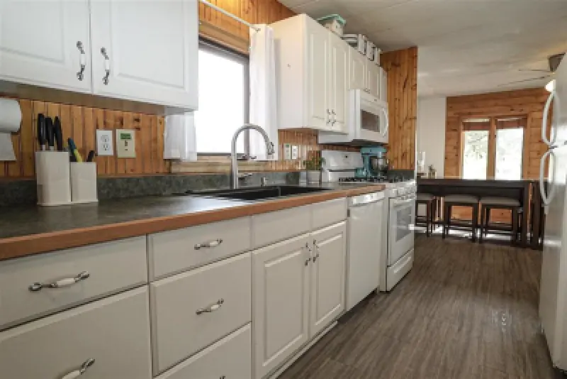 308 Bridger Ave Ralston #8