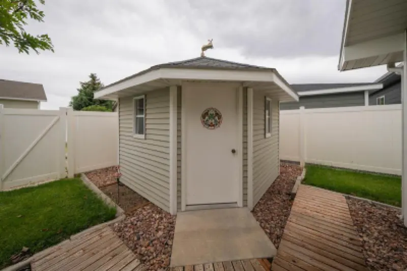 3326 Frisby Ave Cody #23