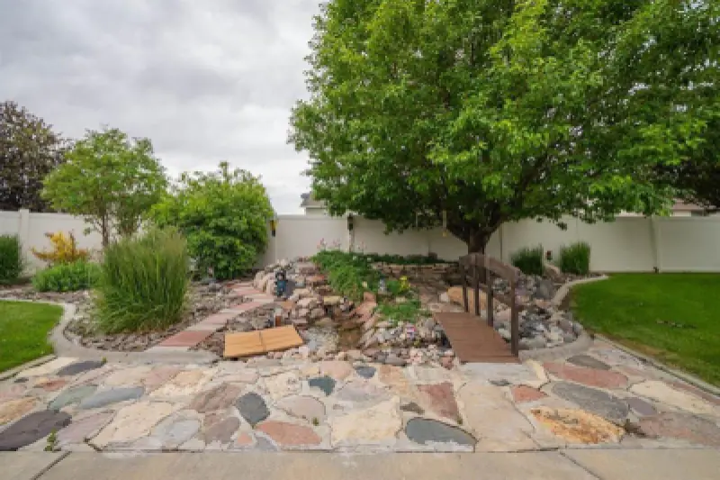 3326 Frisby Ave Cody #25