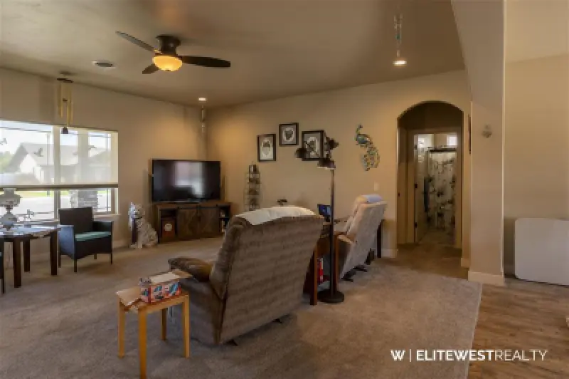 655 Avenue C Powell #12