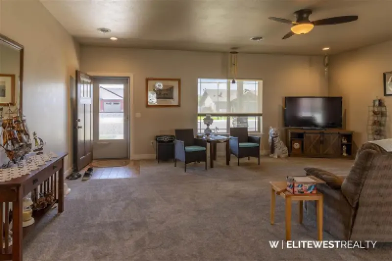 655 Avenue C Powell #13