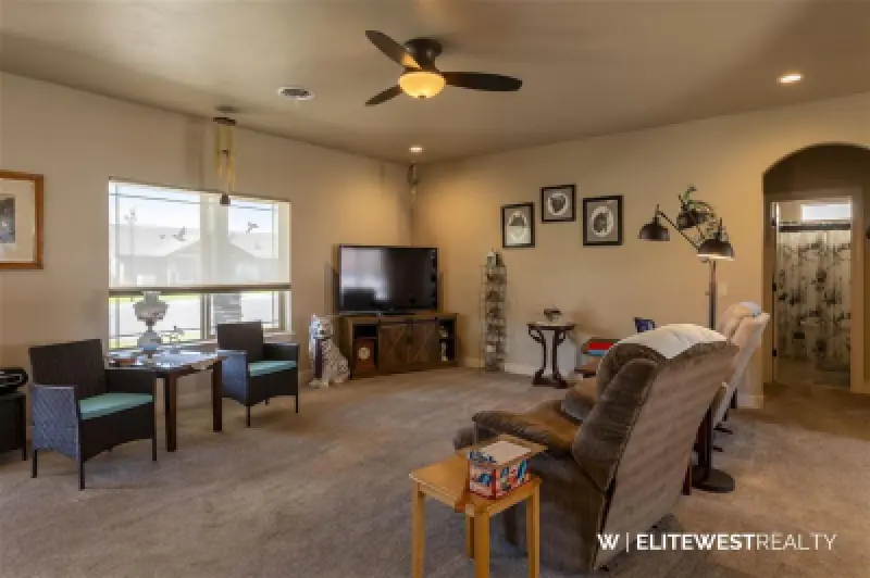 655 Avenue C Powell #14