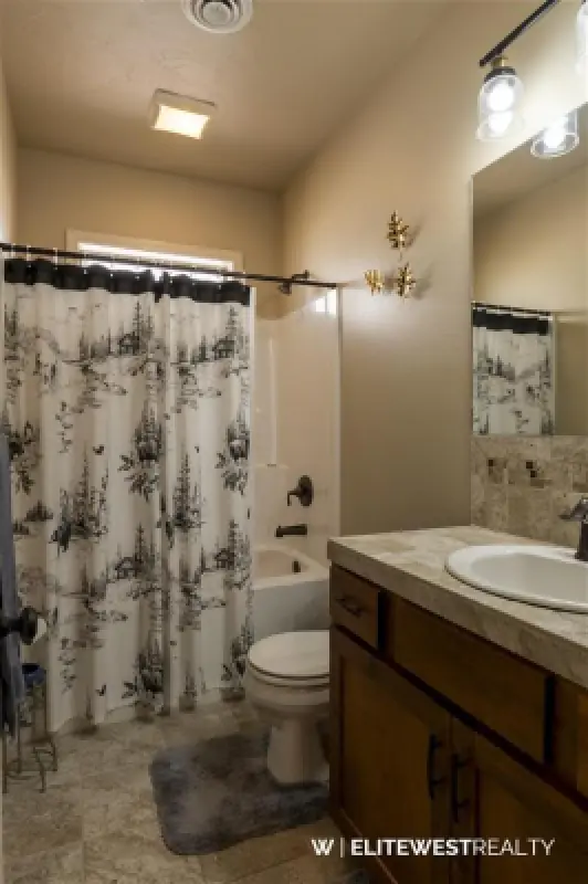 655 Avenue C Powell #22