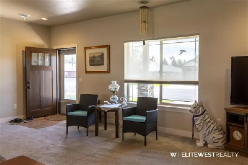 655 Avenue C Powell #25