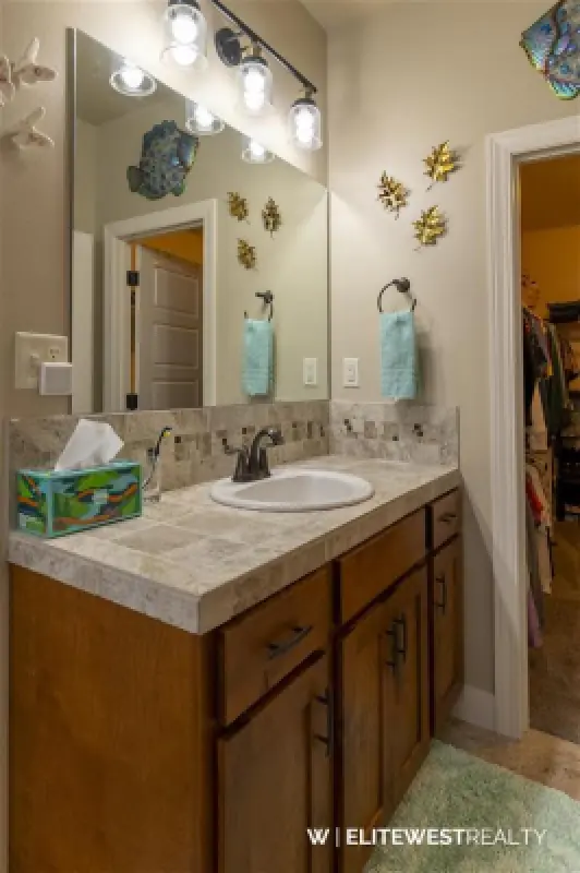 655 Avenue C Powell #31