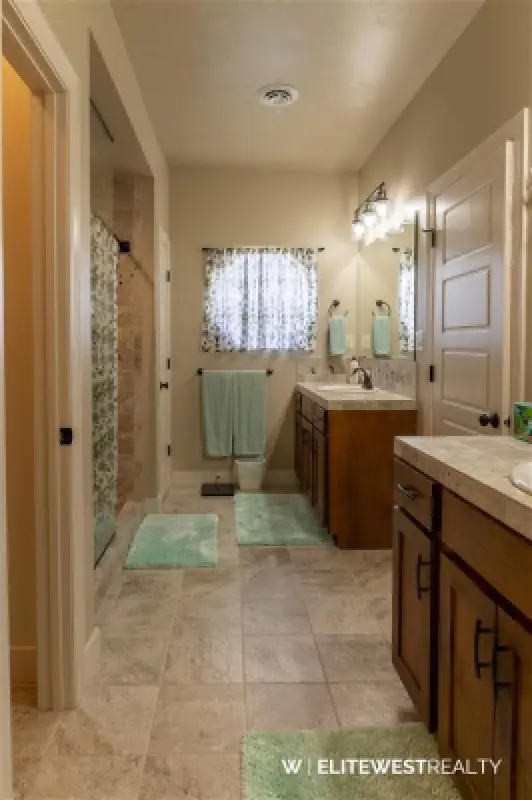 655 Avenue C Powell #32