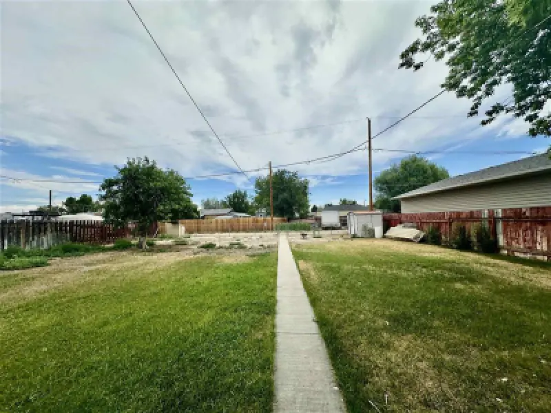 729 12th St Worland #32