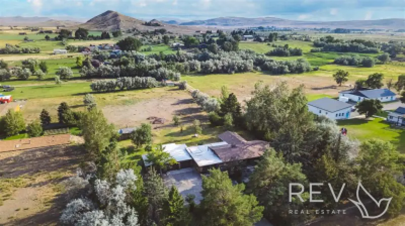 5550 Greybull Hwy Cody #40