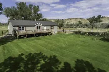 Exterior of 2480 Hwy 20 Greybull