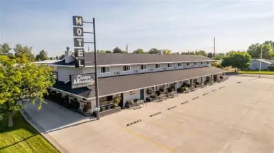 Exterior of 1701 Central Ave Cody