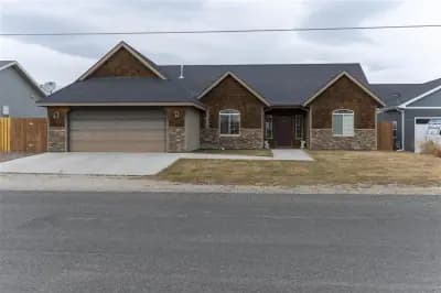 Exterior of 2953 E Avenue Cody