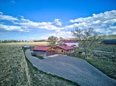 Exterior of 90 Sunset Rim Cody