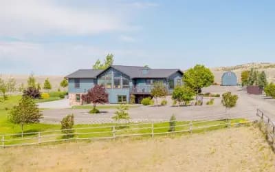 Exterior of 122 Sunset Rim Cody
