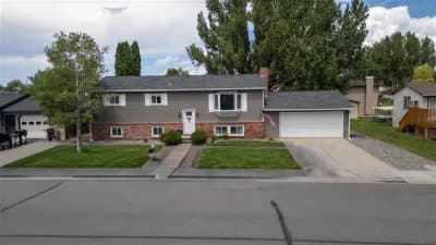 Exterior of 17 Circle Dr Lovell