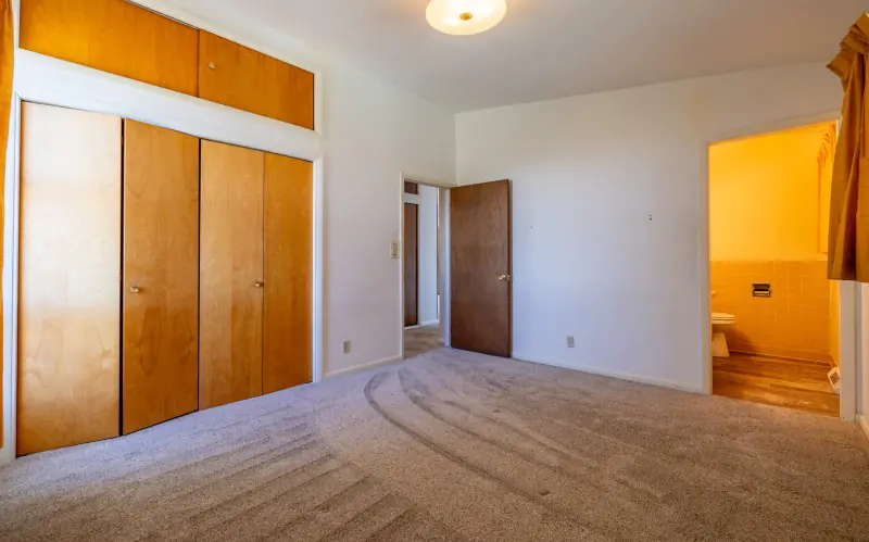 LOVELL WYOMING HOME ON TWO LOTS #12